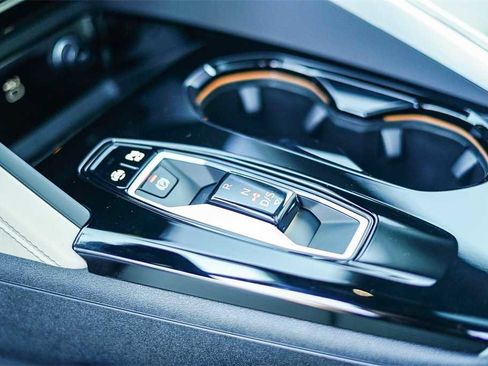 New 2025 Audi Q5 Prestige image 19