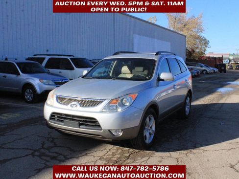 Used 2011 Hyundai Veracruz Limited w/ Navigation Pkg 3 image 1