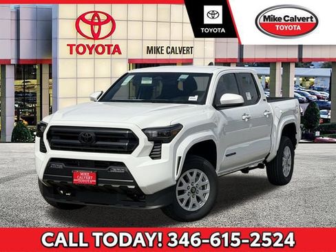 Used 2026 Toyota Tacoma SR5 image 1