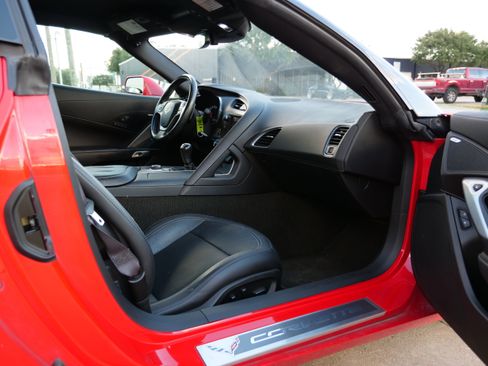 Used 2015 Chevrolet Corvette Stingray Coupe w/ 2LT Preferred Equipment Group image 25