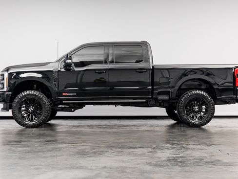 Used 2026 Ford F250 Platinum AWD/4WD image 9