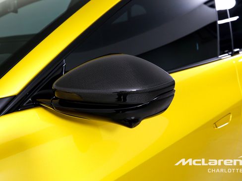 Used 2024 Ferrari Purosangue image 39