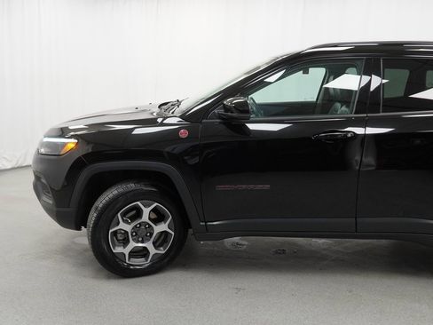 Certified 2022 Jeep Compass Trailhawk w/ Trailhawk Elite Group image 18