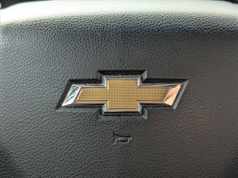 Used 2020 Chevrolet Silverado 1500 Custom w/ Custom Value Package image 13