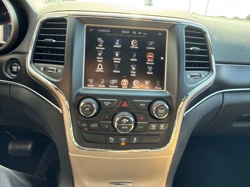 Used 2015 Jeep Grand Cherokee Limited w/ Trailer Tow Group IV AWD/4WD image 19