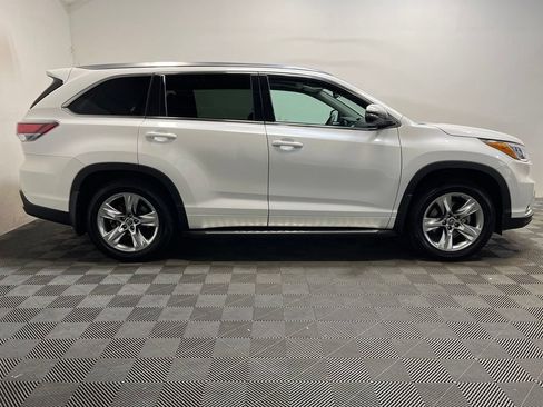 Used 2016 Toyota Highlander Limited Platinum AWD/4WD image 4