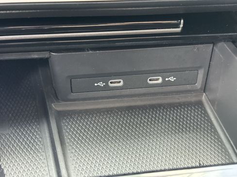 Used 2024 Volkswagen Atlas SE FWD image 38