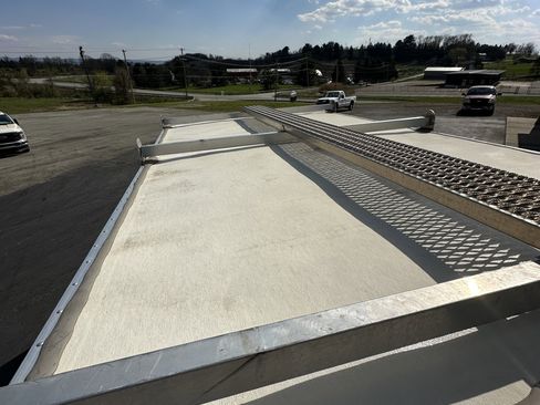 Used 2024 Ford E-450 and Econoline 450 Super Duty w/ Interior Upgrade Package image 8