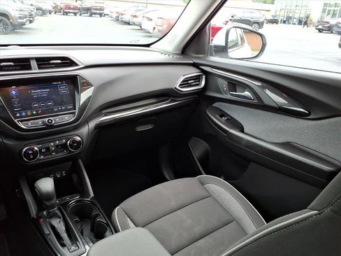 Used 2022 Chevrolet TrailBlazer LT w/ Convenience Package image 20
