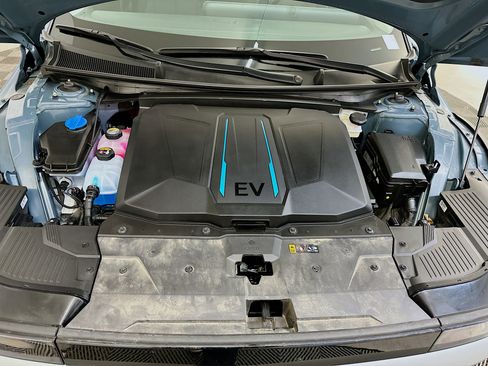 Used 2023 Hyundai Ioniq 5 SE image 34