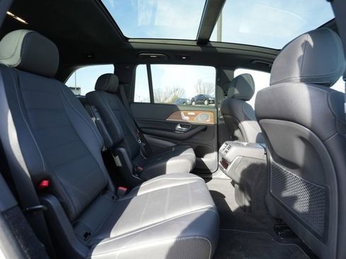 Used 2024 Mercedes-Benz GLS 450 GLS 450 image 41