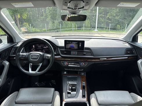 Used 2018 Audi Q5 2.0T Premium Plus w/ Premium Plus Package AWD/4WD image 16