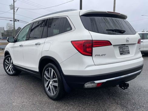 Used 2018 Honda Pilot Touring image 4