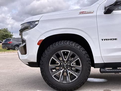Used 2022 Chevrolet Tahoe Z71 w/ Z71 Off-Road Package AWD/4WD image 14