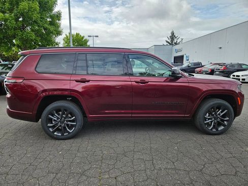 New 2026 Jeep Grand Cherokee L Limited AWD/4WD image 8
