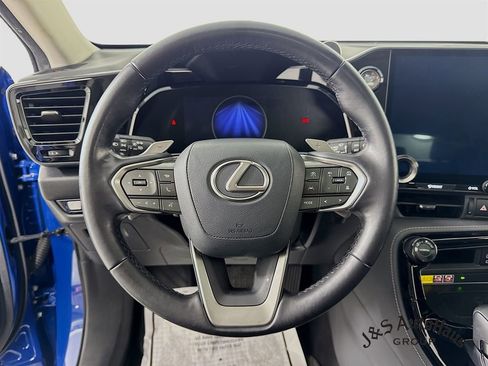 Used 2022 Lexus NX 350 AWD image 12