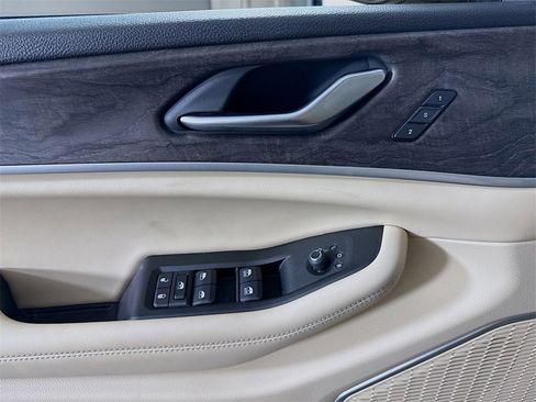 Used 2023 Jeep Grand Cherokee 4WD 4xe image 24