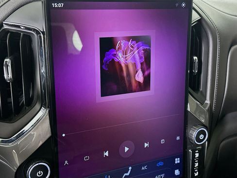 Used 2020 Chevrolet Silverado 1500 LT w/ Texas Edition image 21