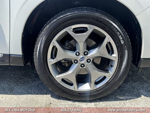 Used 2017 Subaru Forester 2.5i Touring AWD/4WD image 11