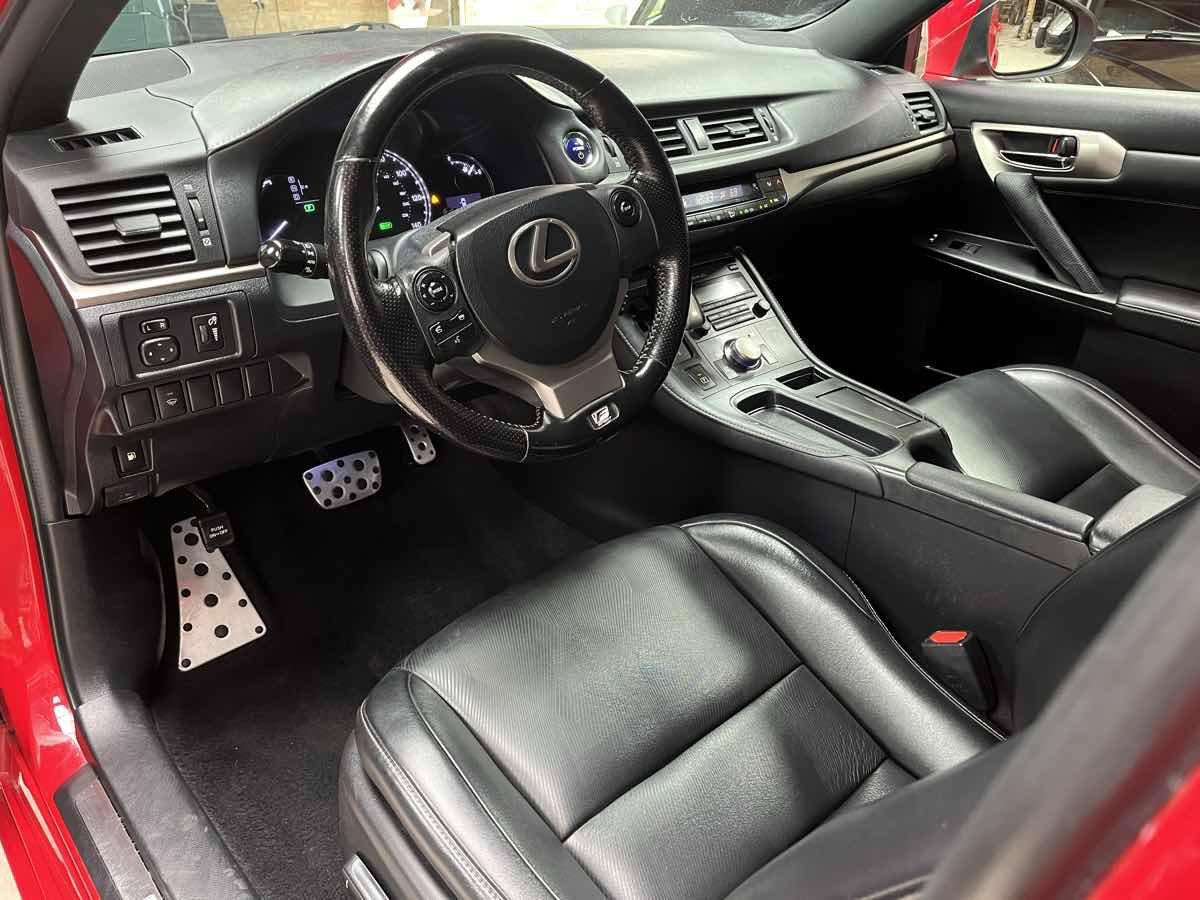 Used 2017 Lexus CT 200h FWD image 10
