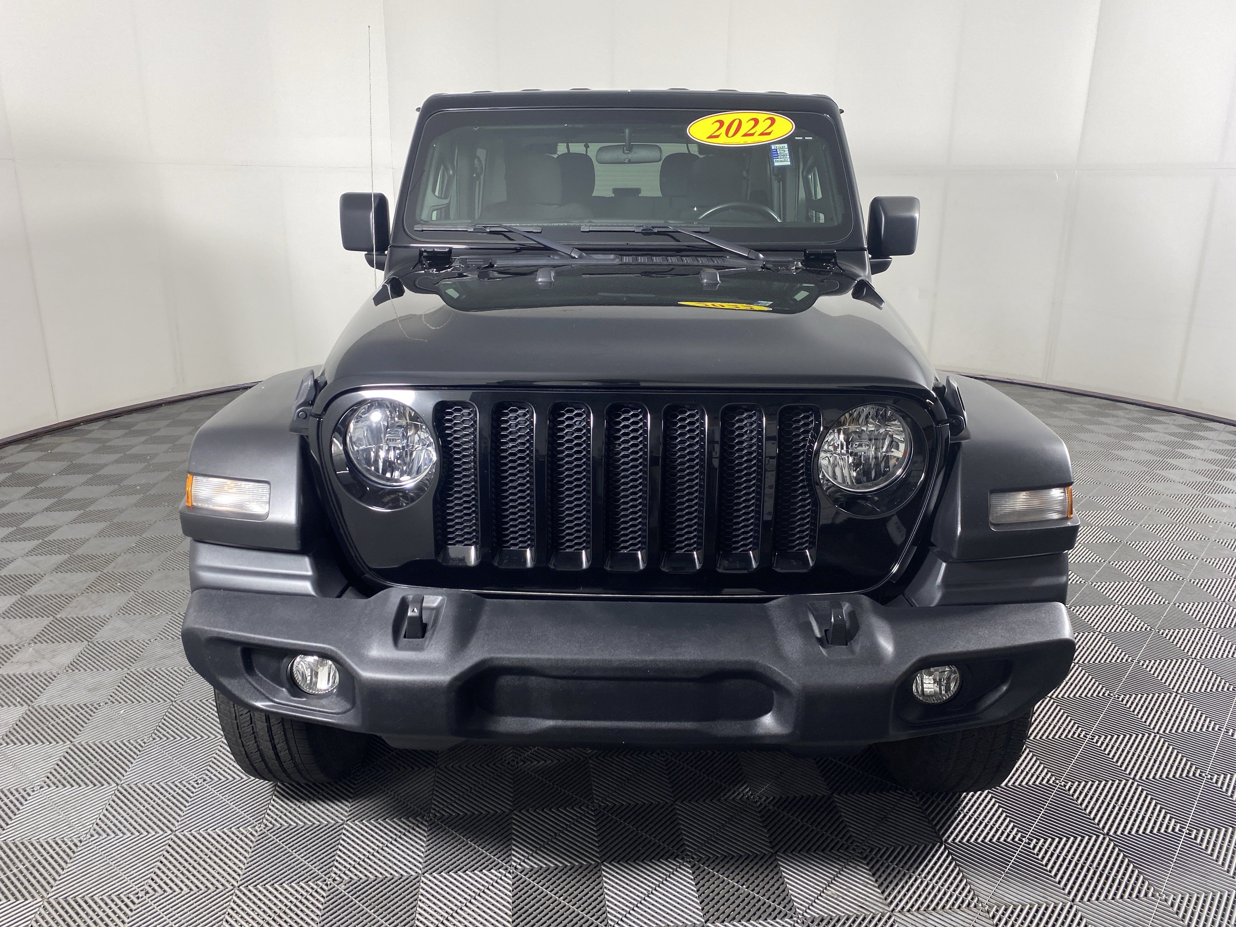 Used 2022 Jeep Wrangler Sport AWD/4WD image 10