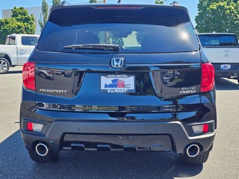 Used 2023 Honda Passport Elite image 4
