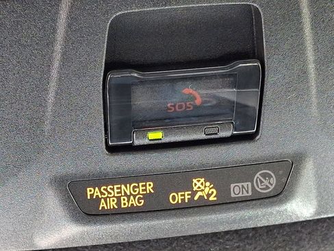 Used 2024 Toyota Corolla SE FWD image 25