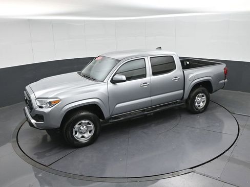 Used 2022 Toyota Tacoma SR image 44