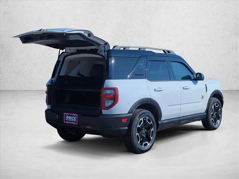 Used 2024 Ford Bronco Sport Outer Banks image 5