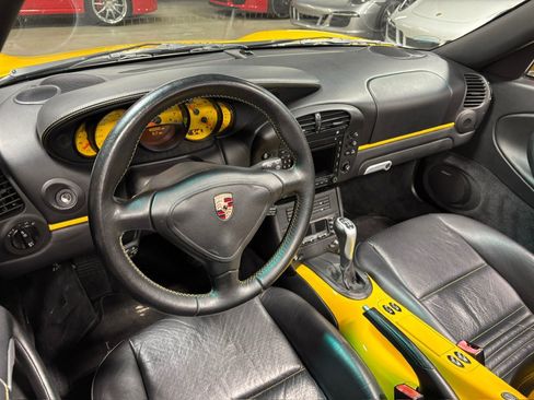 Used 2004 Porsche 911 Turbo AWD/4WD image 9