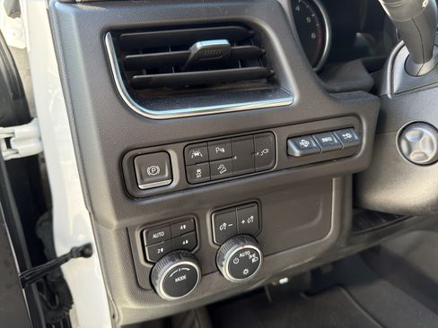 Used 2021 Chevrolet Tahoe High Country AWD/4WD image 17