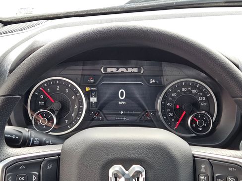 New 2026 RAM 1500 Express image 14