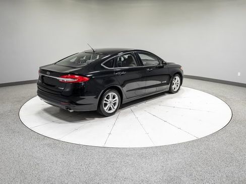 Used 2018 Ford Fusion S FWD image 27