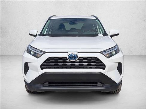 Used 2023 Toyota RAV4 XLE image 2