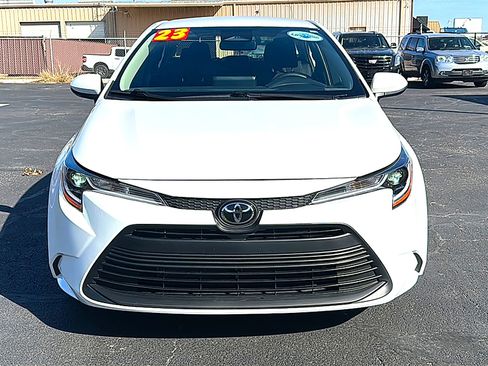 Used 2023 Toyota Corolla LE image 11