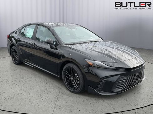 New 2026 Toyota Camry SE FWD image 8