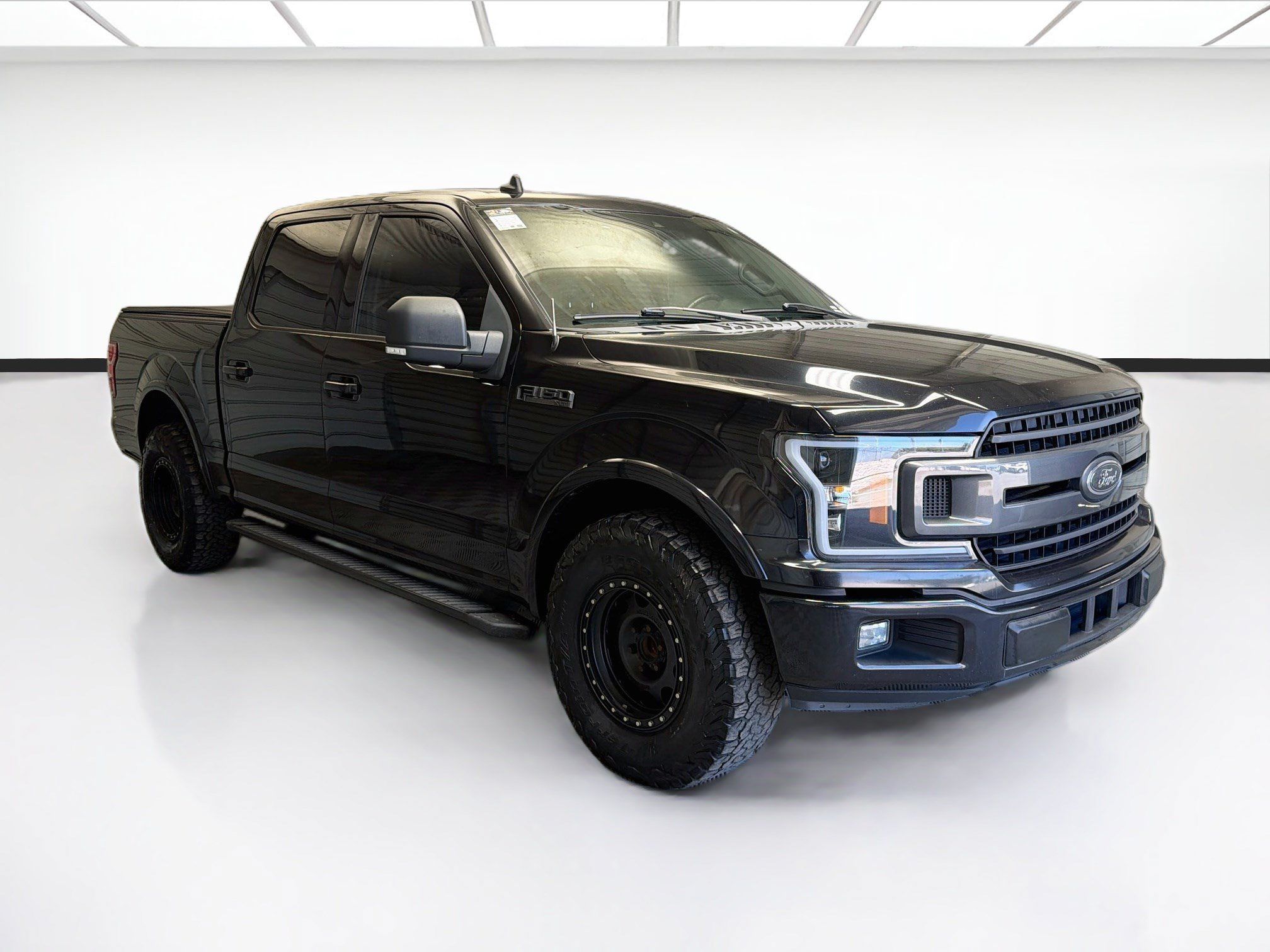 Used 2019 Ford F150 XLT w/ Equipment Group 302A Luxury RWD image 3