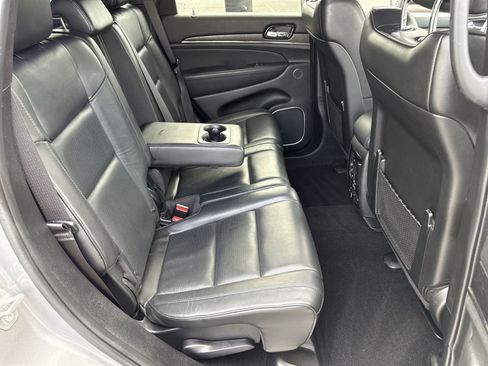 Used 2020 Jeep Grand Cherokee High Altitude AWD/4WD image 26