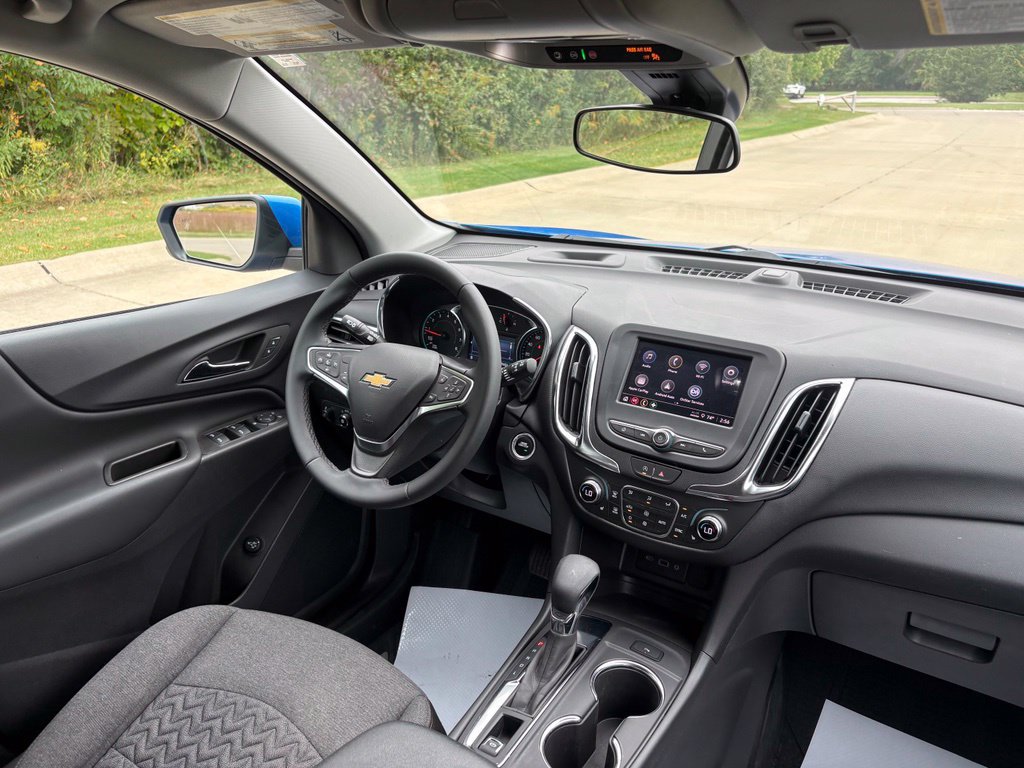 Used 2024 Chevrolet Equinox LT w/ LPO, Floor Liner Package FWD image 30