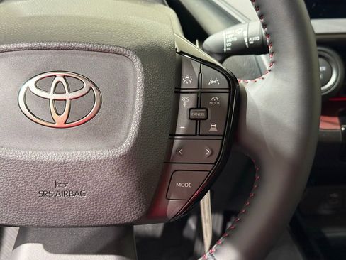 New 2026 Toyota Prius Plug-In Hybrid FWD image 24