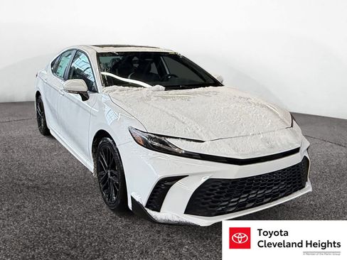 New 2026 Toyota Camry SE image 7