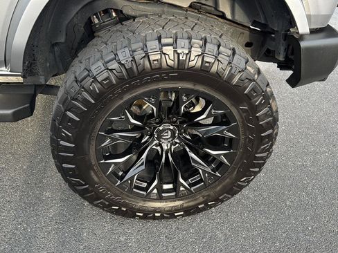 Used 2022 Ford Bronco Outer Banks image 31