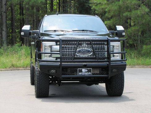 Used 2019 Ford F250 Platinum w/ Platinum Ultimate Package AWD/4WD image 8