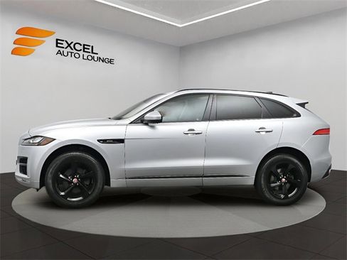 Used 2020 Jaguar F-PACE R-Sport image 2