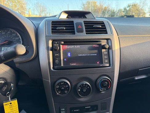 Used 2013 Toyota Corolla S w/ Premium Pkg image 12