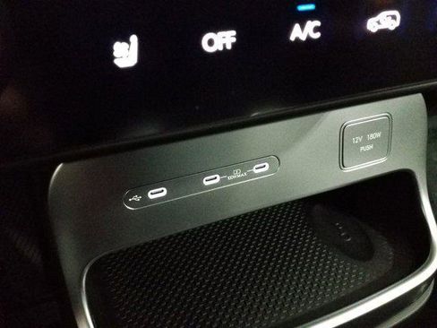 New 2026 Hyundai Ioniq 9 SEL image 9