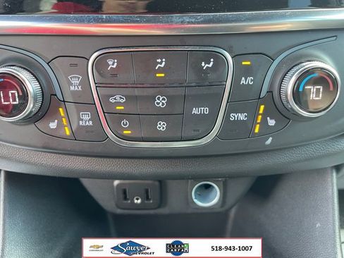 Used 2023 Chevrolet Traverse LT w/ LPO, Floor Liner Package AWD/4WD image 21