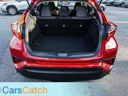 Used 2020 Toyota C-HR LE image 40