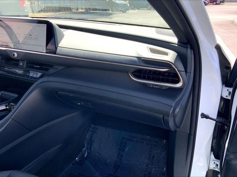 Certified 2026 Toyota Crown XLE image 18