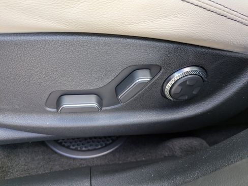 Certified 2023 Genesis GV70 2.5T w/ Advanced Package image 19